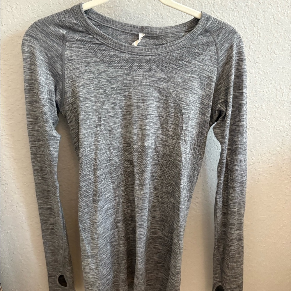 Lululemon Athletica Heathered Gray Top